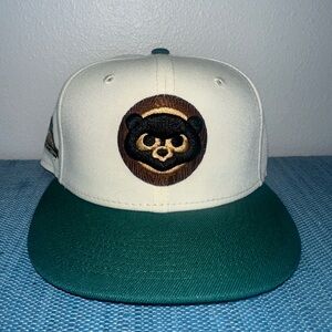 New Era Chicago Cubs Cream and Green Hat | Size 7